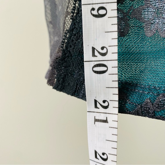 Lace Sea Green Chemise - Picture 3 of 14